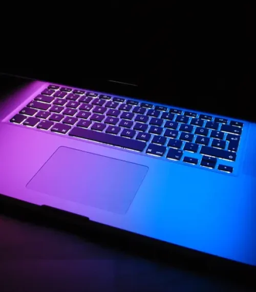 896468-3840x2160-desktop-4k-laptop-background-image (1)